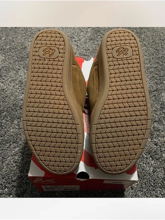 Es Accel og brown men’s - Picture 3 of 4